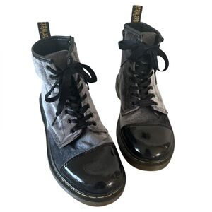 Dr. Martens Girls Gray Velvet and Black Patent Leather Lace-Up Boots Size 3 New